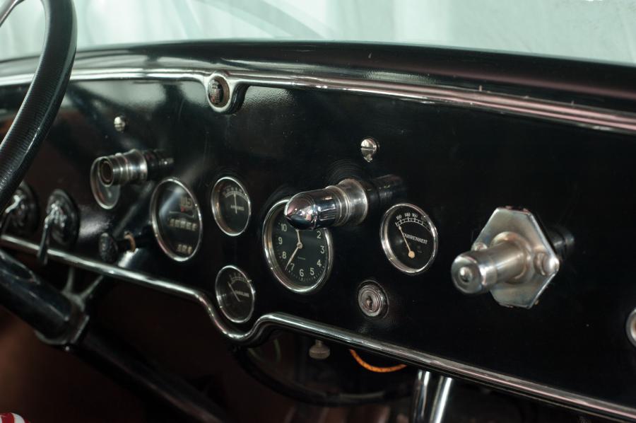  Cadillac Town Sedan V8 Al Capone Car 1928 года  (фото 16 из 54)